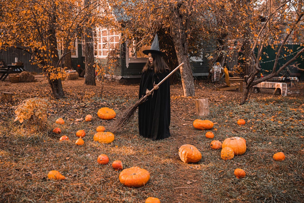 Spontaneous Halloween Costume Ideas